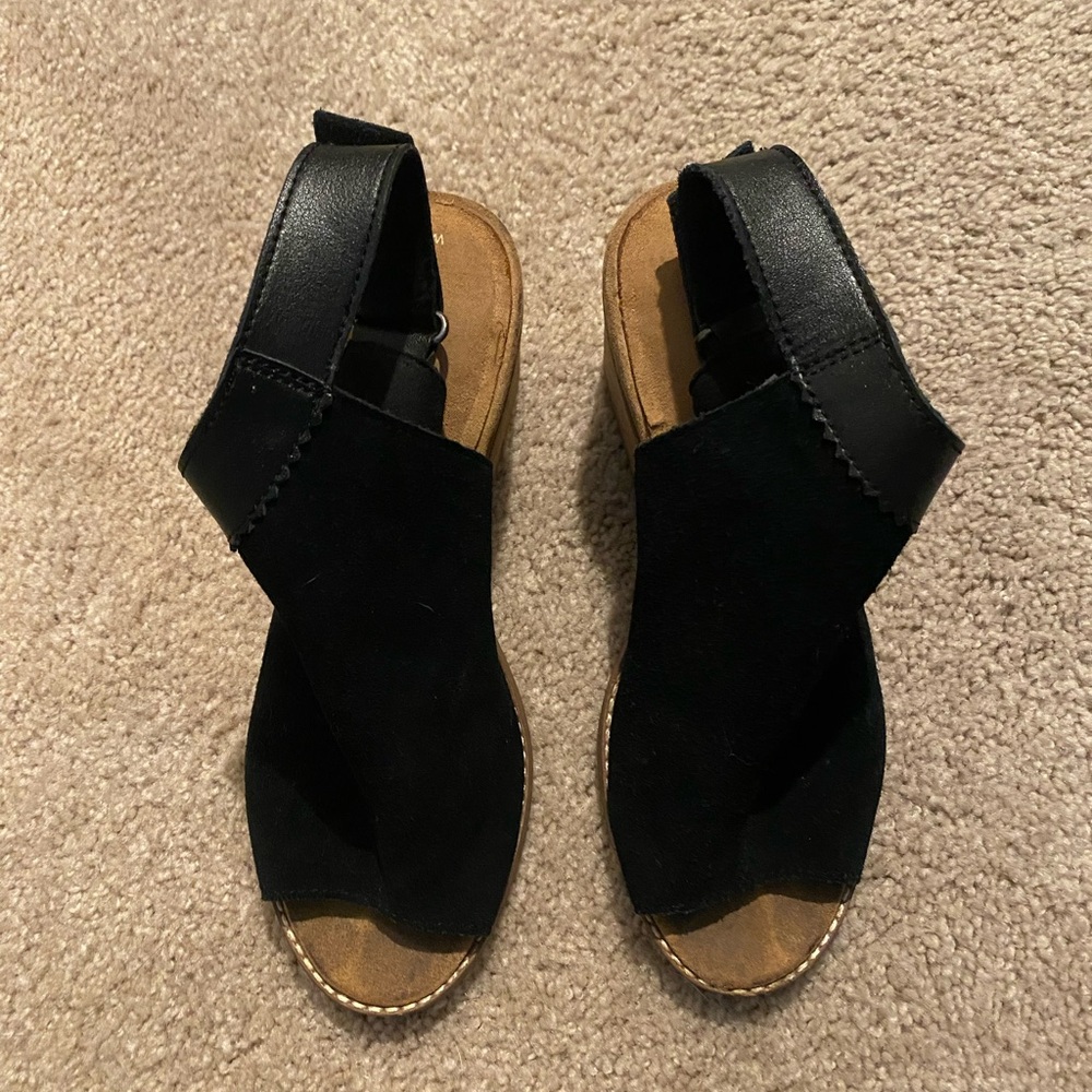Toms Black Wedge Sandals